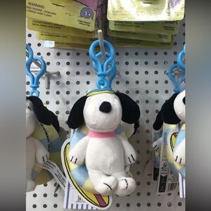 Miniso Snoopy plush keychain